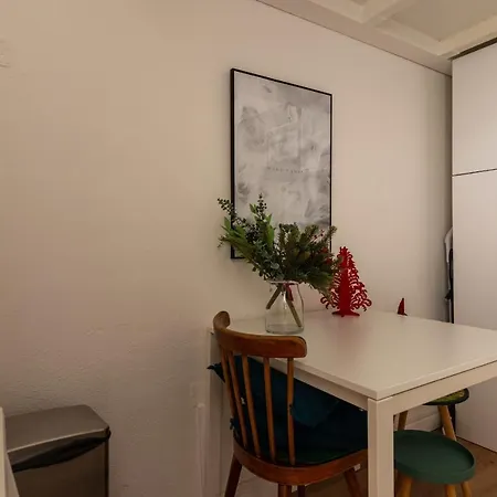 Beautiful Studio Close To Nice's Train Station * Nice