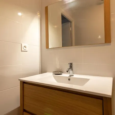 Beautiful Studio Close To Nice's Train Station Apartment